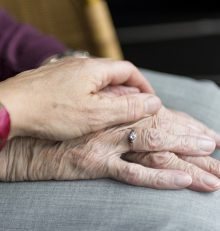 Was tun im Pflegefall? Infoabend zu Antragstellung und Pflegebegutachtung in der vhs